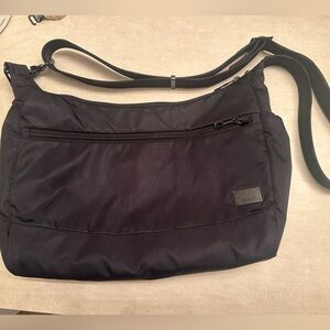 Pacsafe Citysafe CS100 Anti-Theft Travel Handbag